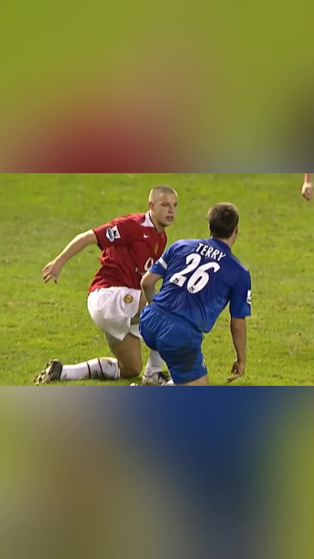 顶级控场两大硬汉剑拔弩张主裁一招直接摁住