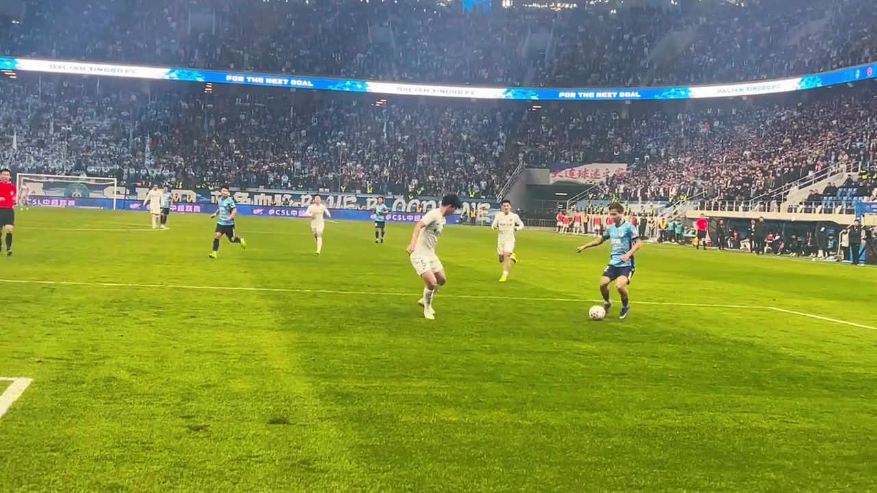 近距离感受一下毛伟杰一条龙破门刘浩帆惨当背景帝