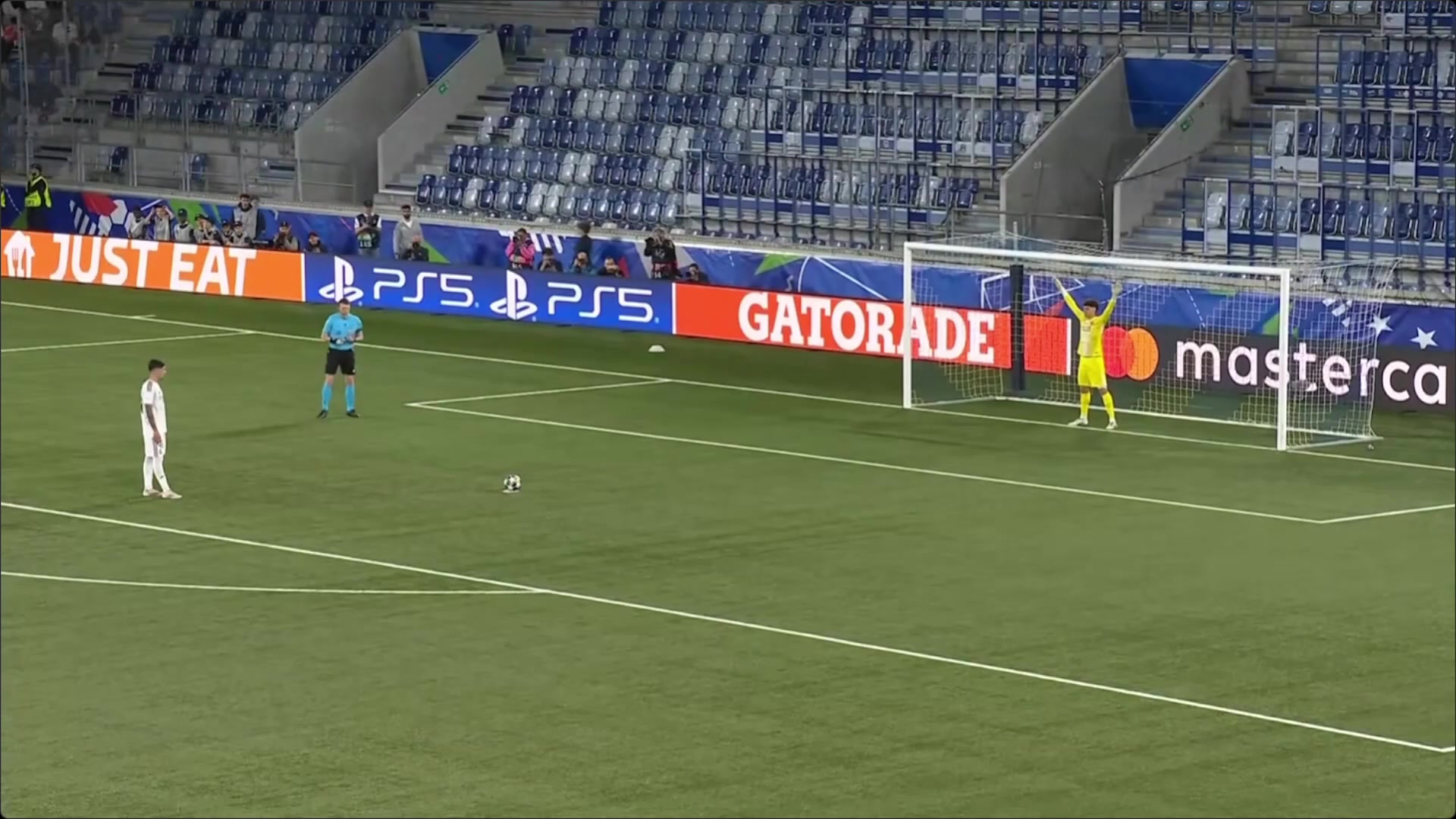 神了纳瓦罗3扑点青年