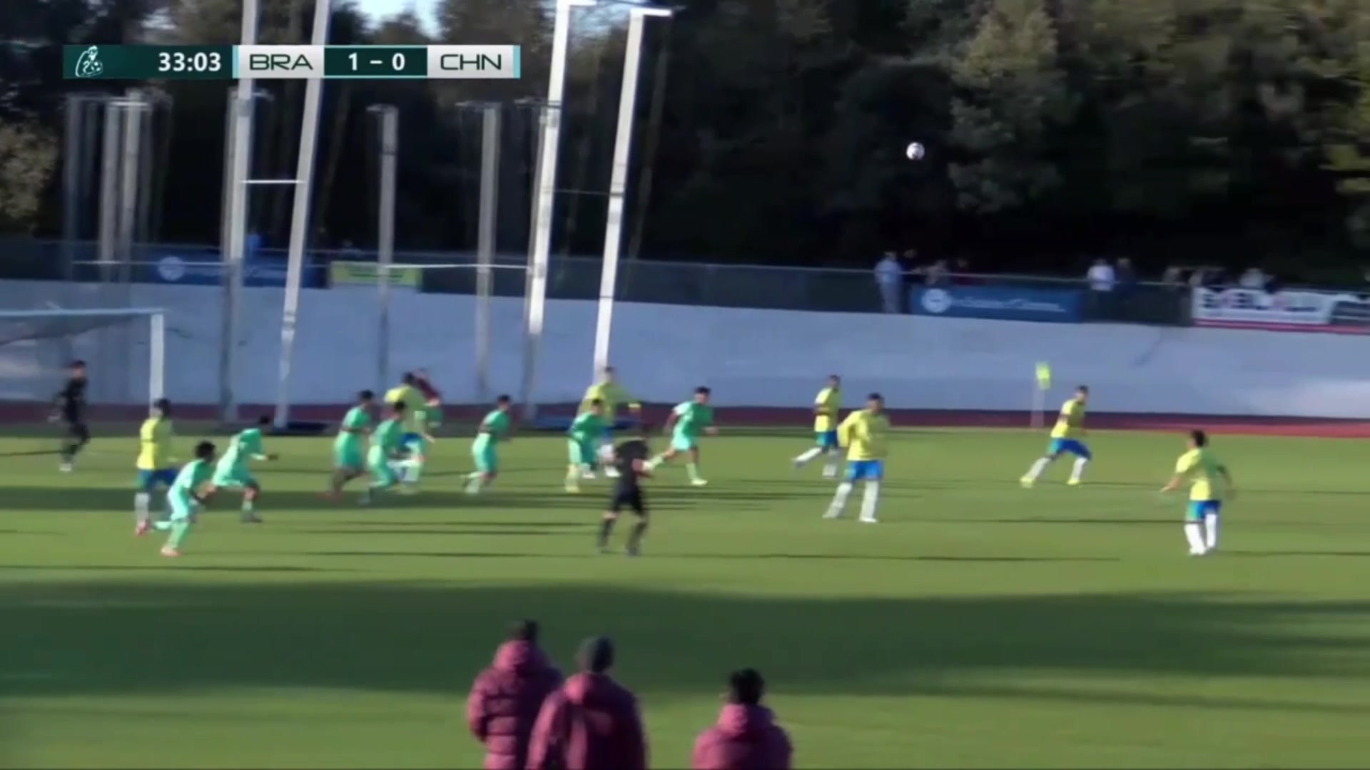 中国男足U16反击机会李家进远距离吊射险些破门