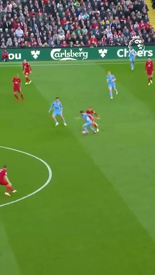 离开曼城B席曾让范迪