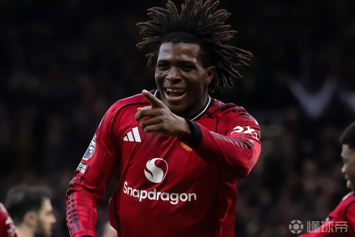 记者：多古将复出踢小蜜蜂，凭借刻苦训练恢复进度提前